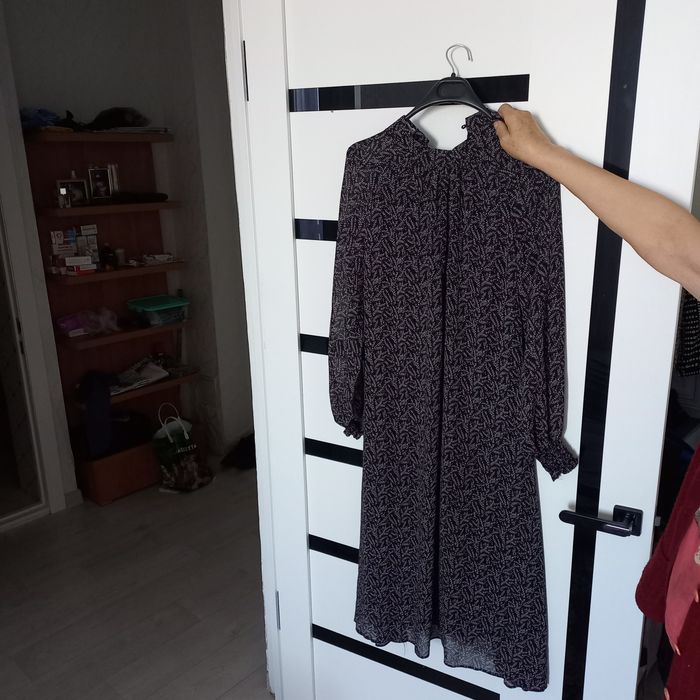 Продам платья разные