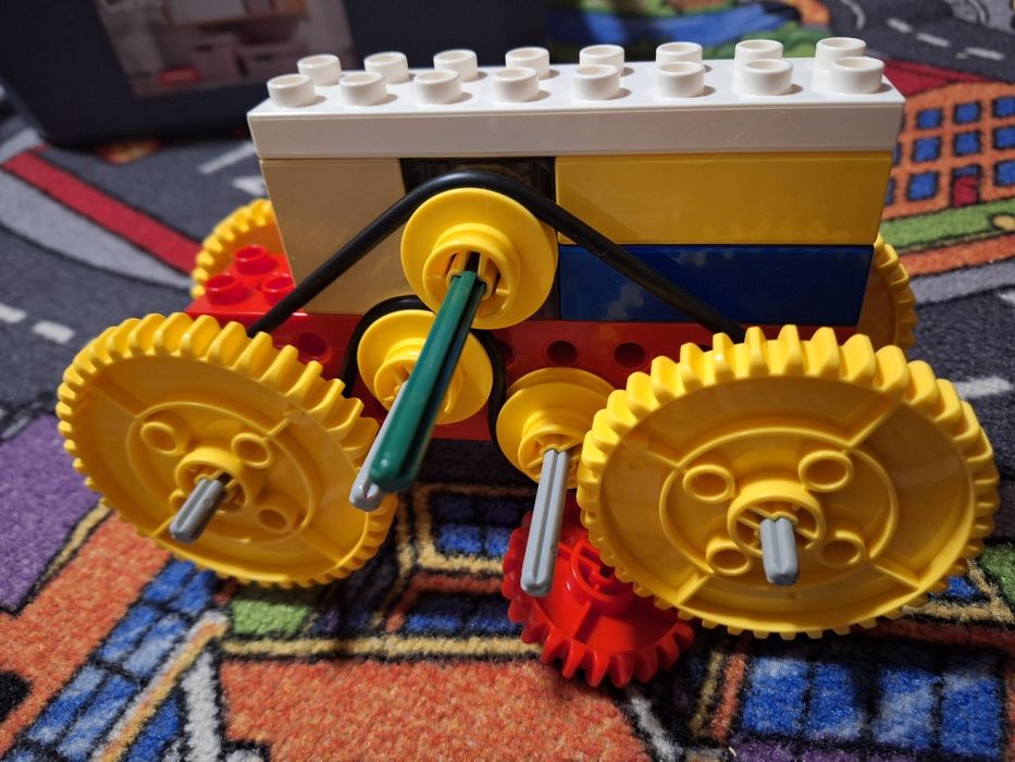 Kit robobotica STEAM pentru copii.