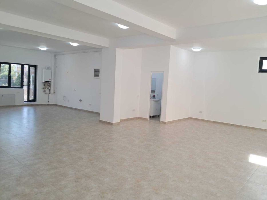 Spațiu comercial de închiriat