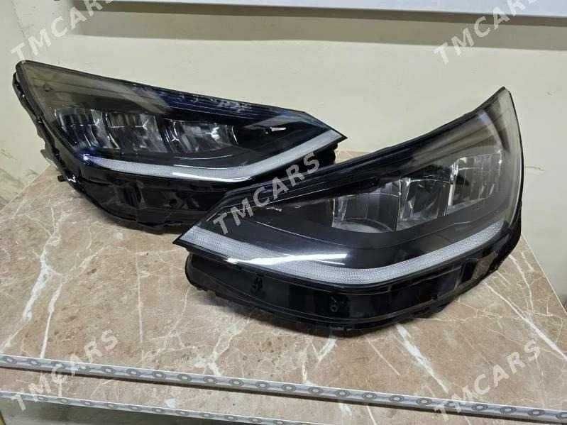 Фара Хендай Соната 19- Hyundai Sonata 19-