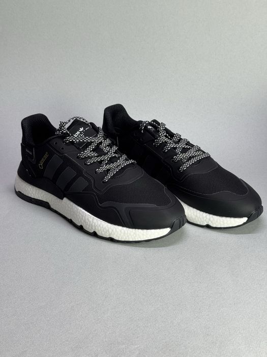 Распродаем новую обуь и одежду