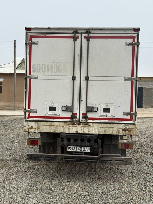 Izuzu 2014 сотилади