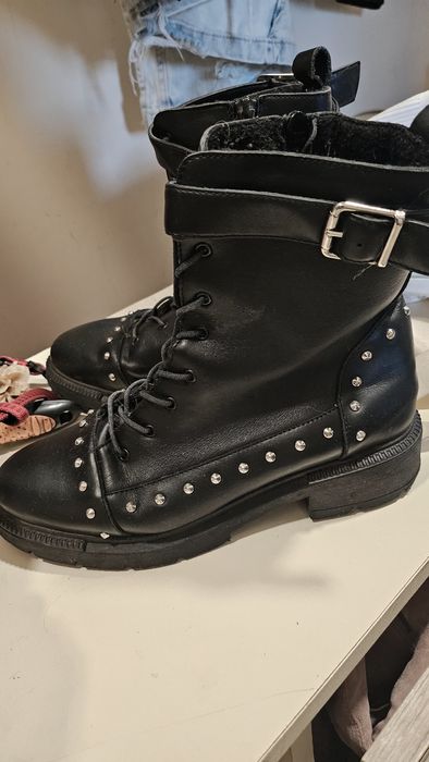 Боти от естествена кожа 39н