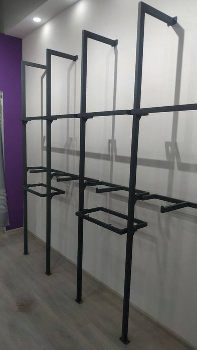 Полки , стелажи для магазинов
Вешалки 
Полки
Витрина 
Стеллажи