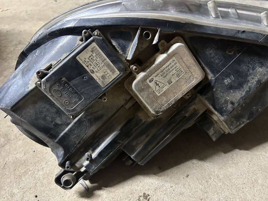 Правая фара от Tiguan 1