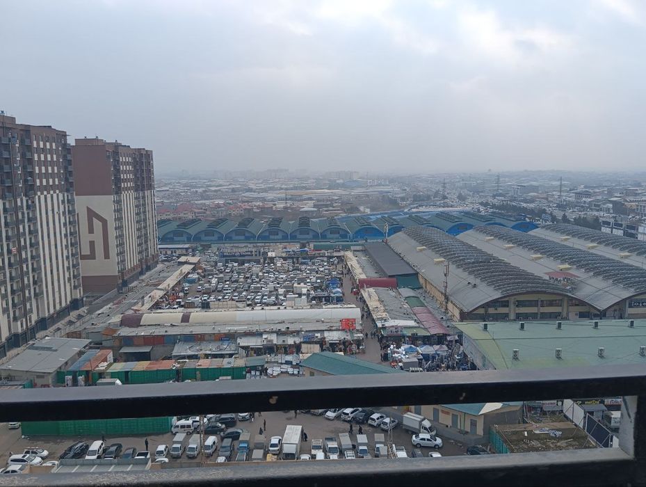 Сдаётся квартира рядом с базаром Урикзор