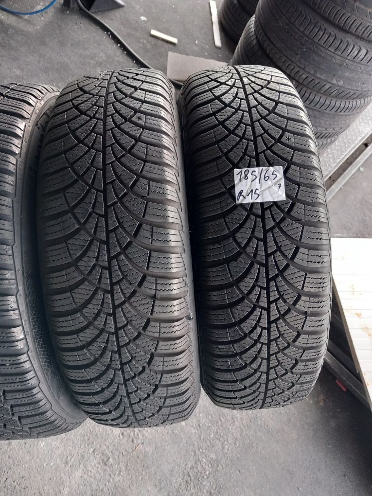 Goodyear 185 65 r15 iarna_ Oradea • OLX.ro