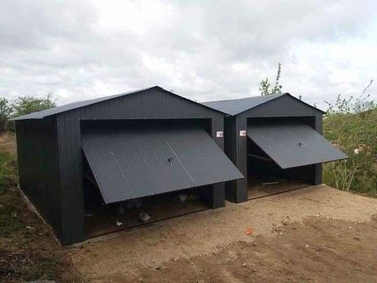 Case pe structura metalica