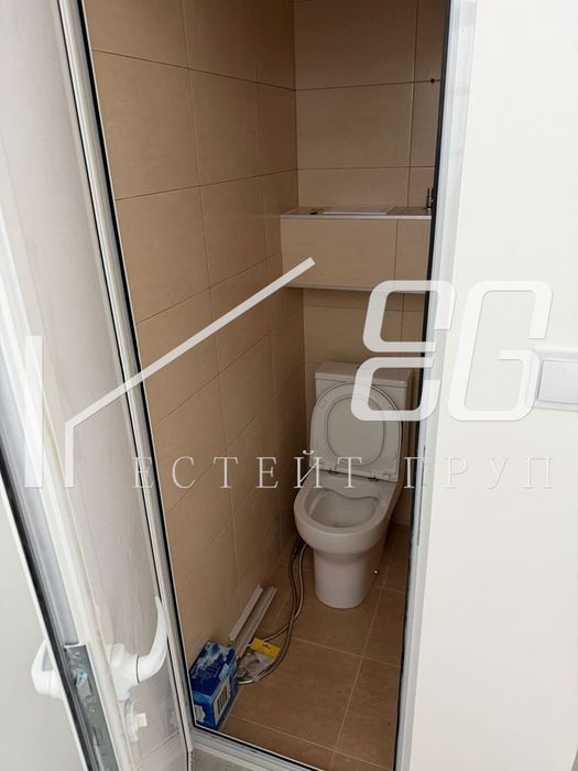 Офис в Варна-Зимно кино Тракия площ 22 цена 332