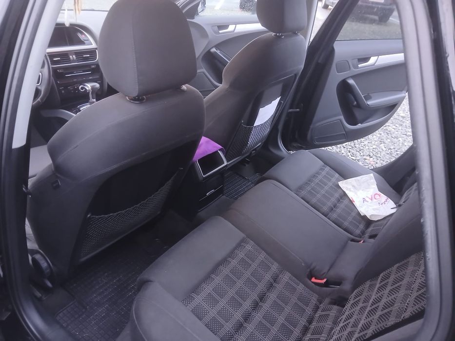 Vind audi a4 an 2014 stare impecabila dotari full