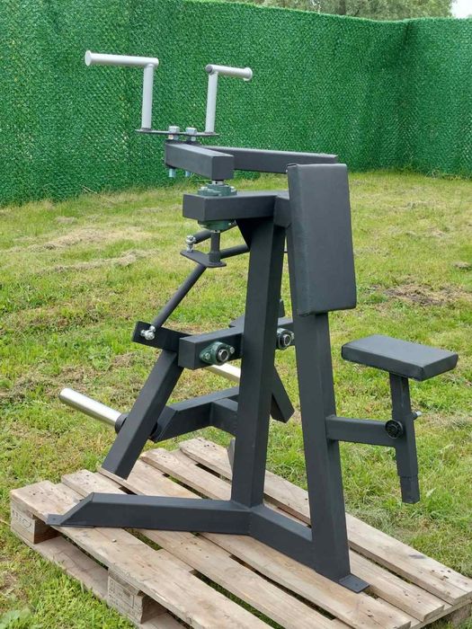 delt-o-max фитнес уред за гръб, трапец и задно рамо