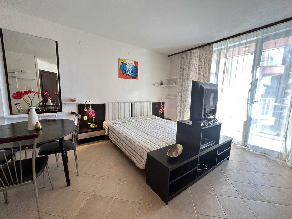 Продава се Двустаен апартамент в к.к. Слънчев бряг - 73 кв.м за 1136 €/кв.м - Снимка #2