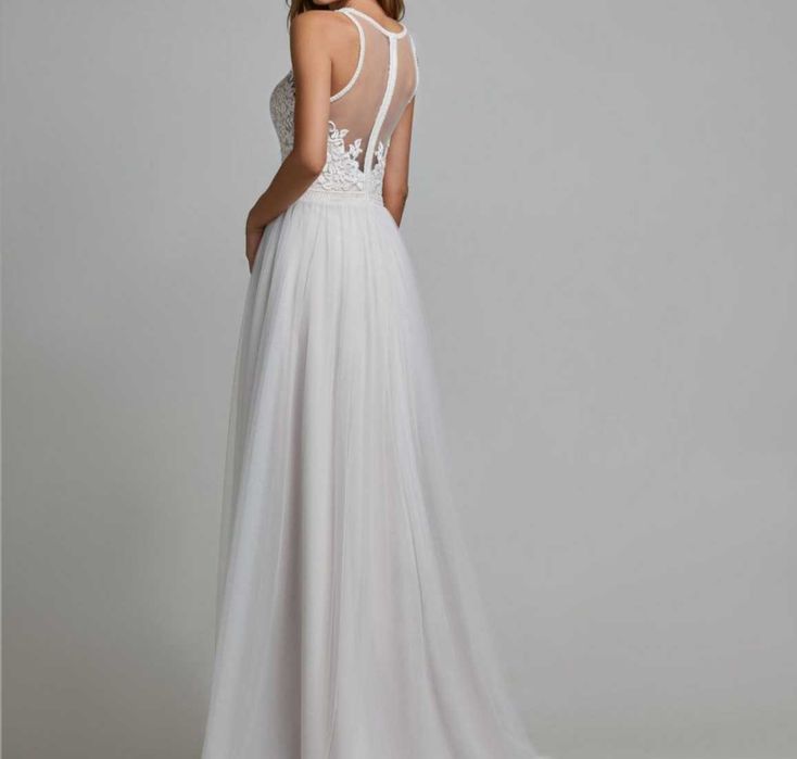 Rochie mireasa.din voal.oferta .