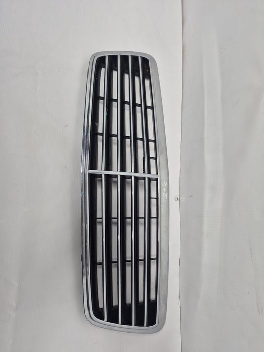 Решетка радиатора Mercedes W208 CLk