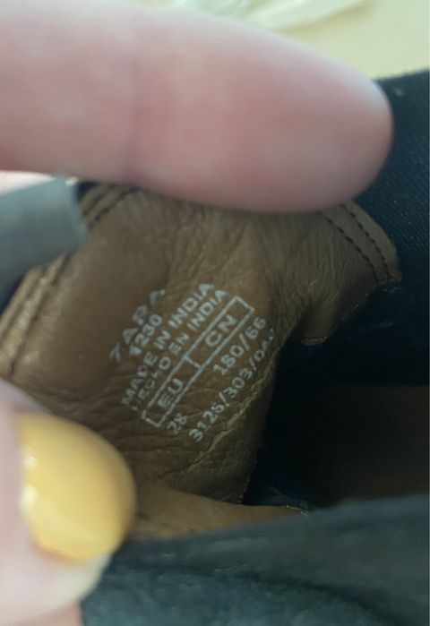 Zara черни боти 28 номер