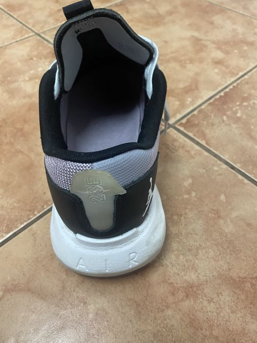 Adidasi Air Jordan
