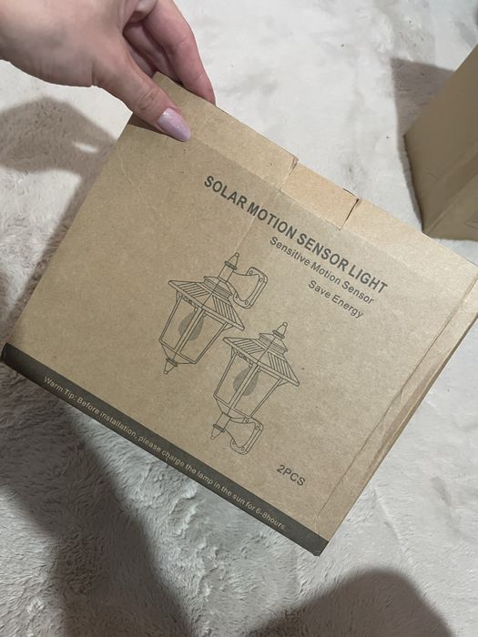 Lampa solara pentru exterior