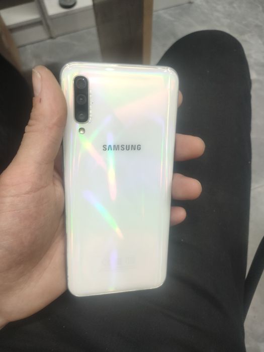 Самсунг 6/128 продам