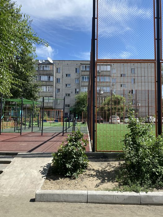 Продам 3х комнатную в центре