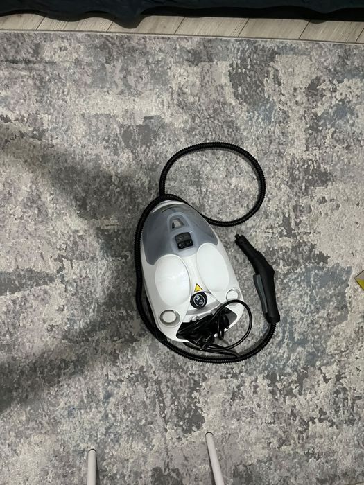 Продам пароочиститель Kärcher SC 4 EasyFix Plus