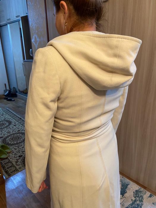 Продается пальто женское