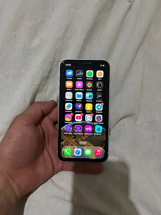 Iphone 11 17Korpus qoyilgan
