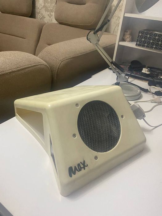 Маникюрный вентилятор