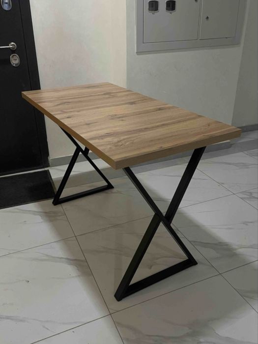 продам стол дерево/металл