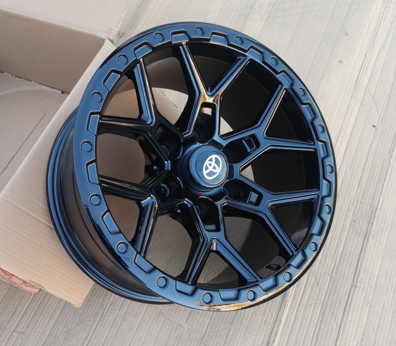 Jante 17 Toyota Hilux Land Cruiser 6 x 139.7 și Et -12