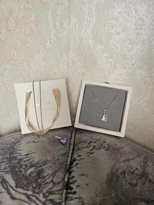 Сребърни колиета с кристали