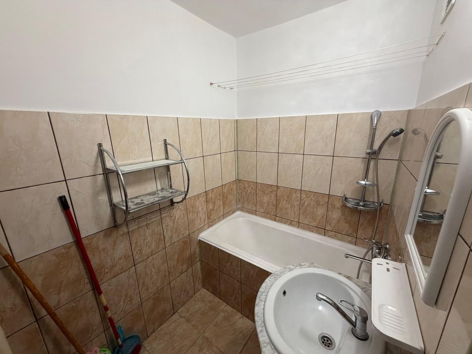 De închiriat – Apartament 1 cameră - Oradea