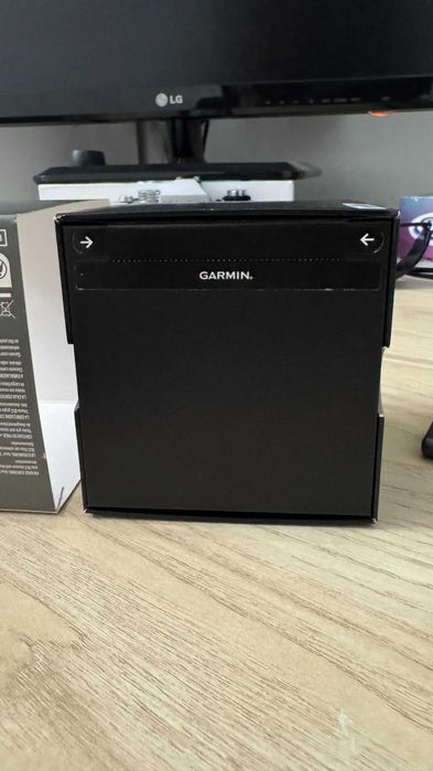 Ceas Garmin Fenix 8 Sapphire AMOLED 51 mm NOU