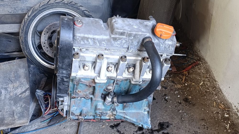 В продаже матор 8