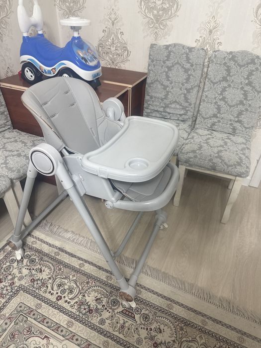 Детское кресло для кормление
