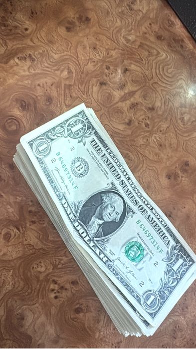 Доллар продам 600