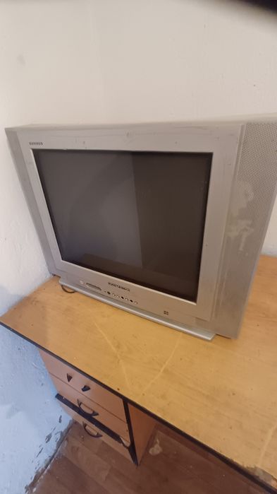 Телевизоры в отличном состояний