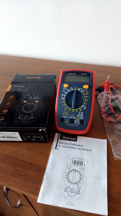 Multimetru digital AstroAi