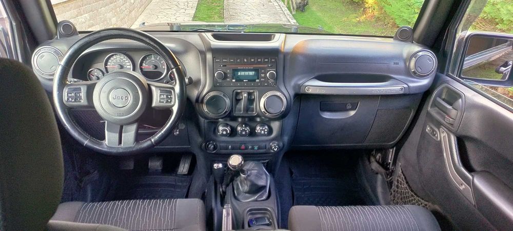 Jeep Wrangler JK stare f buna,prima inm 18 05 2012,inm RO 01 10 25
