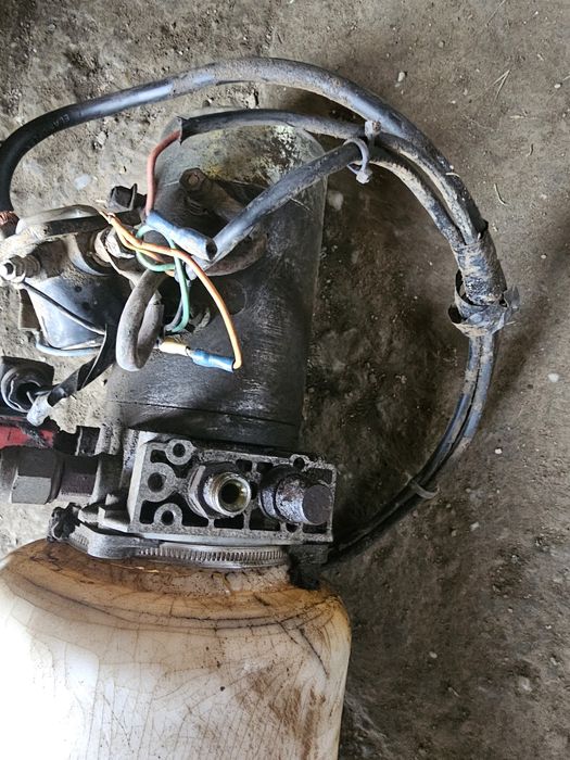 Pompa basculare electrica 12v bazin fisurat