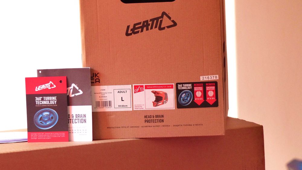 CASCA FULL FACE  MTB  - MARIMEA L  - 560 -600 mm  Germania   -  setul este  NOU