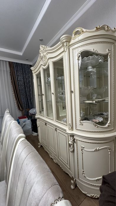 Стол 4м  стулья 18шт