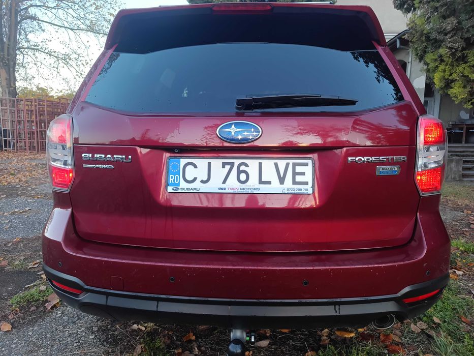 Vând SUBARU Forester AWD
