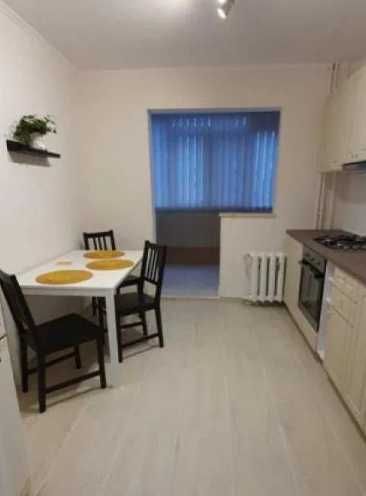 Дава се под наем Двустаен апартамент в Пловдив, Христо Смирненски - 52 кв.м за 300 € - Снимка #1