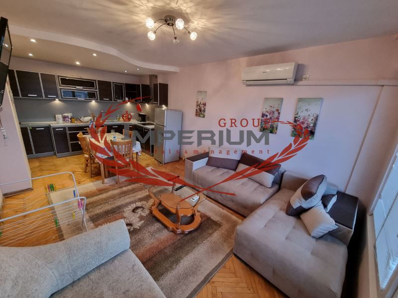 Дава се под наем Тристаен апартамент в Варна, Левски - 70 кв.м за 573.24 € - Снимка #3