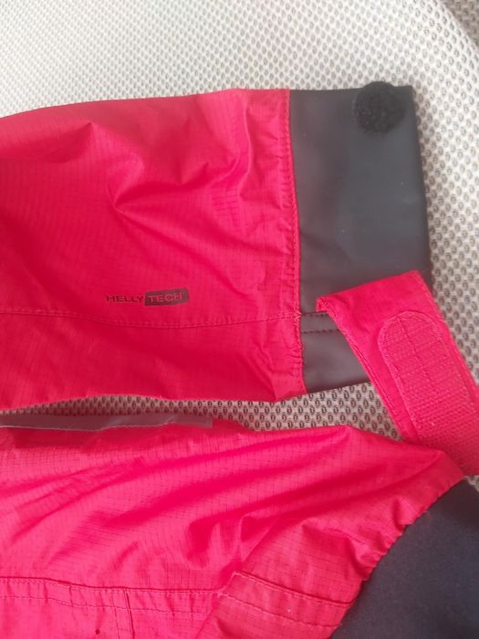 Детско тънко горнище на Helly Hansen