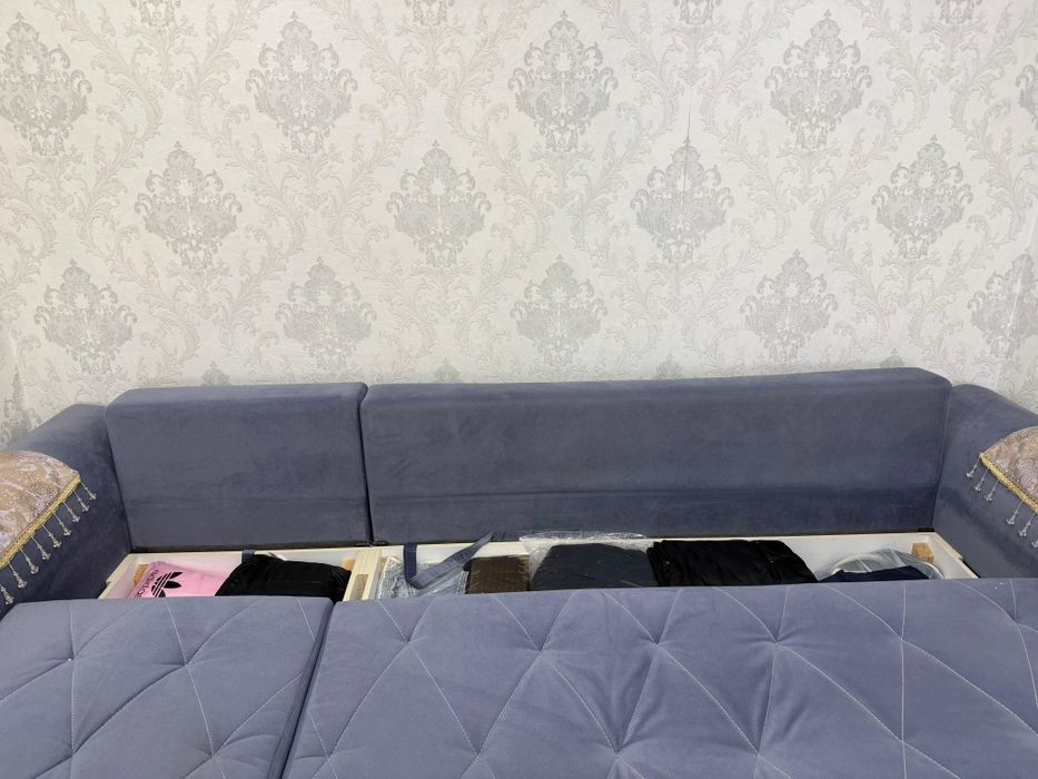 Продам диван отличного качества
