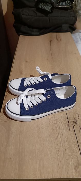 Нови кецове за момче LCW номер 33