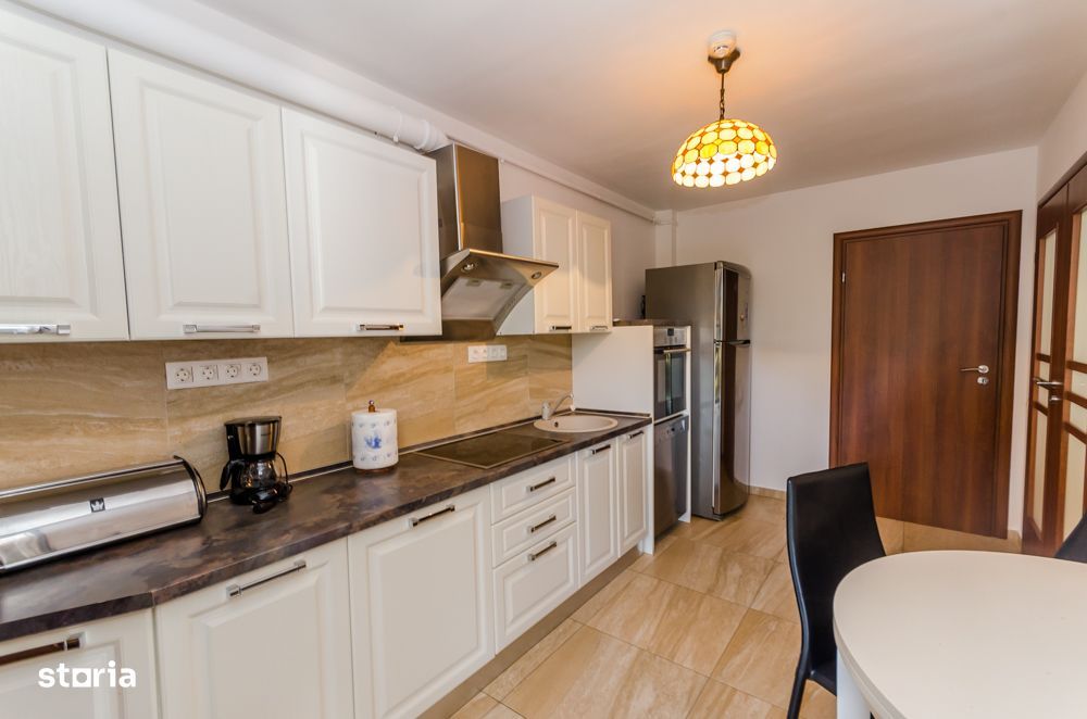 Apartament 3 camere cu gradina proprie 80 mp, parcare, Brana-Selimbar