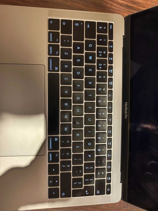 MacBook Pro A1708 отличен