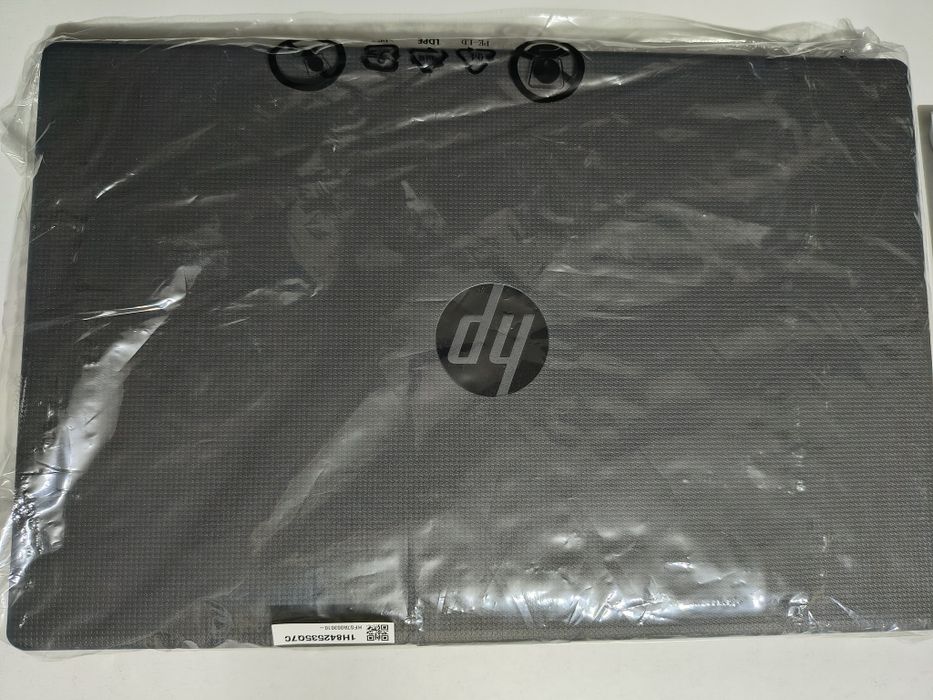 Laptop HP 250 G10 -NOU (sigilat)